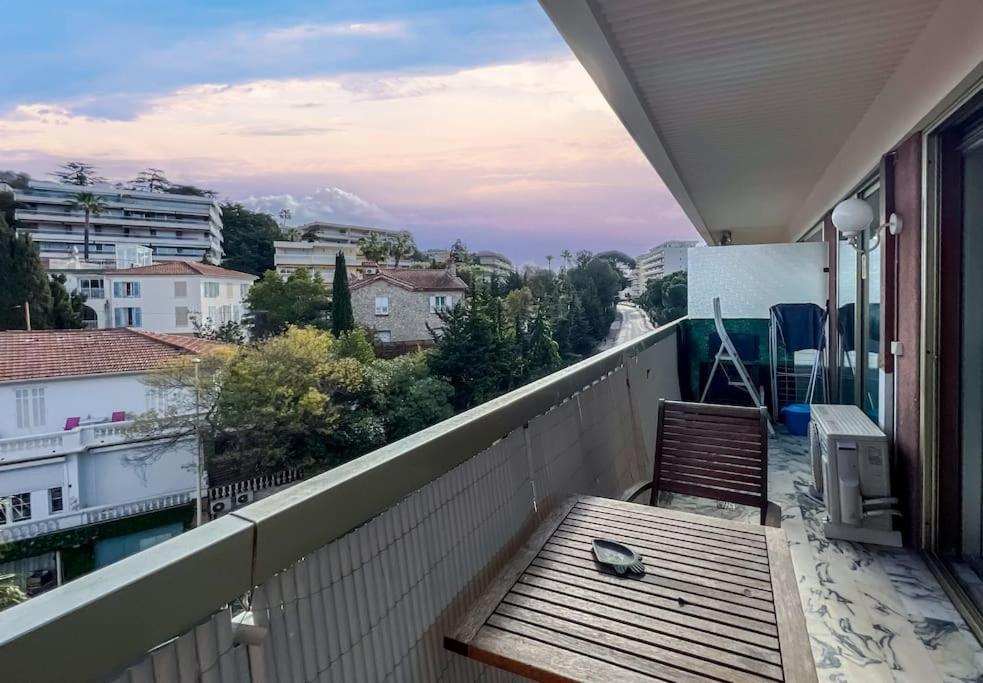 Apartamento Le Martinez - Proche Croisette - Au Calme - Centre Cannes Exterior foto