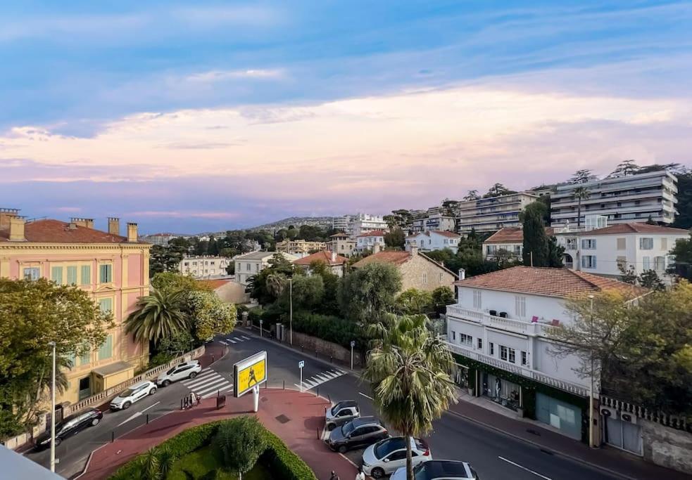 Apartamento Le Martinez - Proche Croisette - Au Calme - Centre Cannes Exterior foto